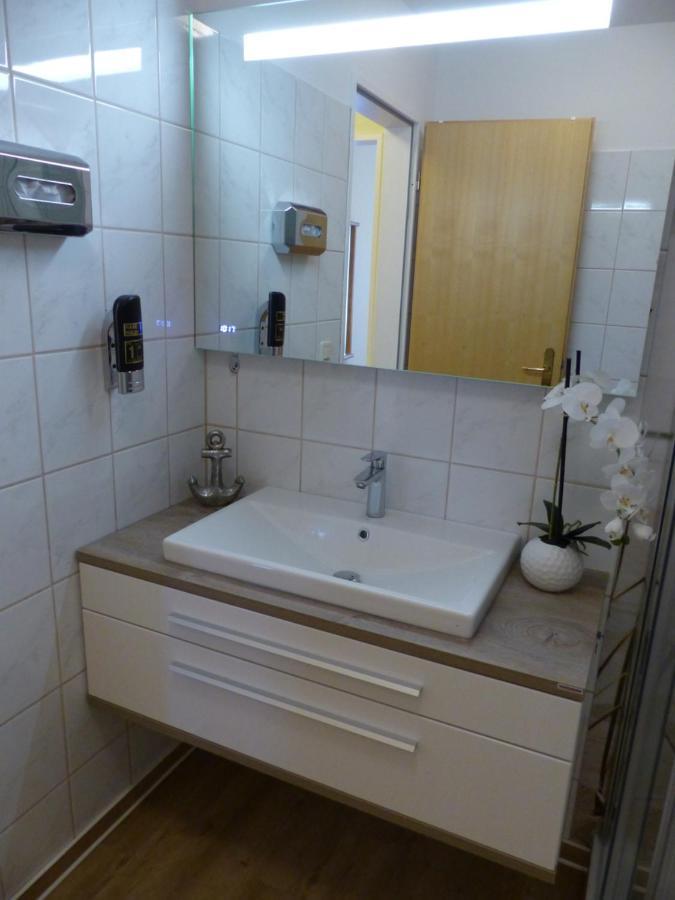 Ferienwohnung 12 - Seewald Haus Huehnergott Sellin  Buitenkant foto